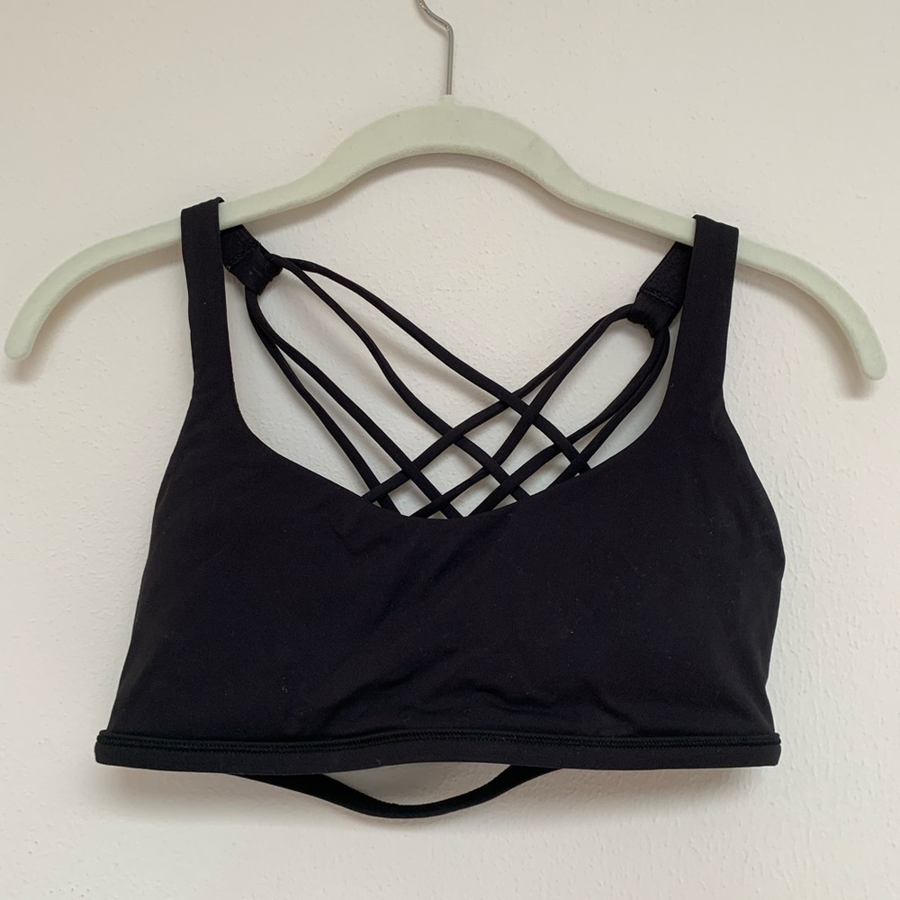 Black Lululemon sports bra - size 6